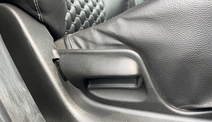 2017 Maruti Swift VXI O, Petrol, Manual, 66,153 km, Driver Side Adjustment Panel