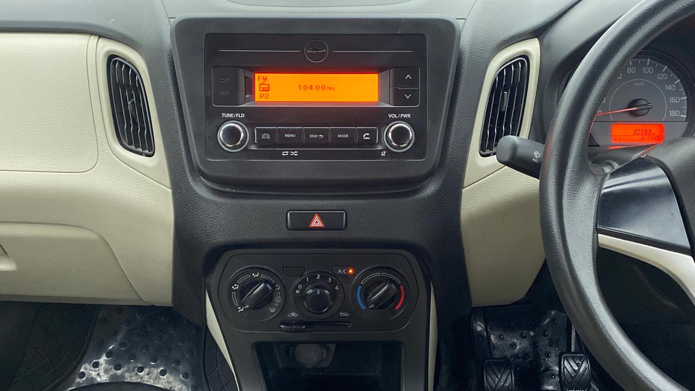 2020 Maruti New Wagon-R VXI 1.0, Petrol, Manual, 30,500 km, Air Conditioner