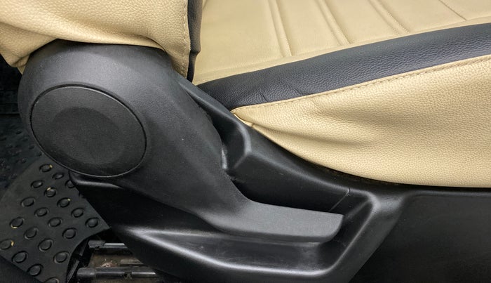 2020 Maruti New Wagon-R VXI 1.0, Petrol, Manual, 30,500 km, Driver Side Adjustment Panel