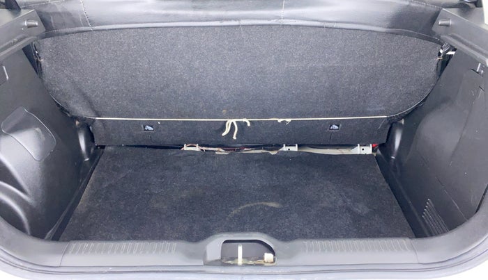2019 Maruti Swift LXI, Petrol, Manual, 21,693 km, Boot Inside