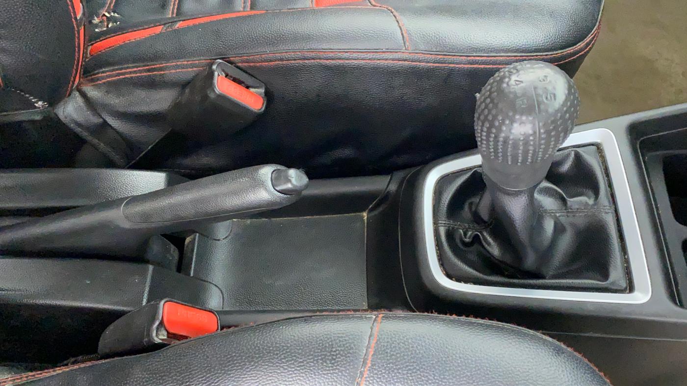 2019 Maruti Swift LXI, Petrol, Manual, 21,693 km, Gear Lever