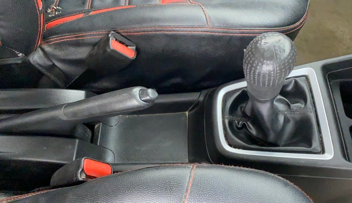 2019 Maruti Swift LXI, Petrol, Manual, 21,693 km, Gear Lever