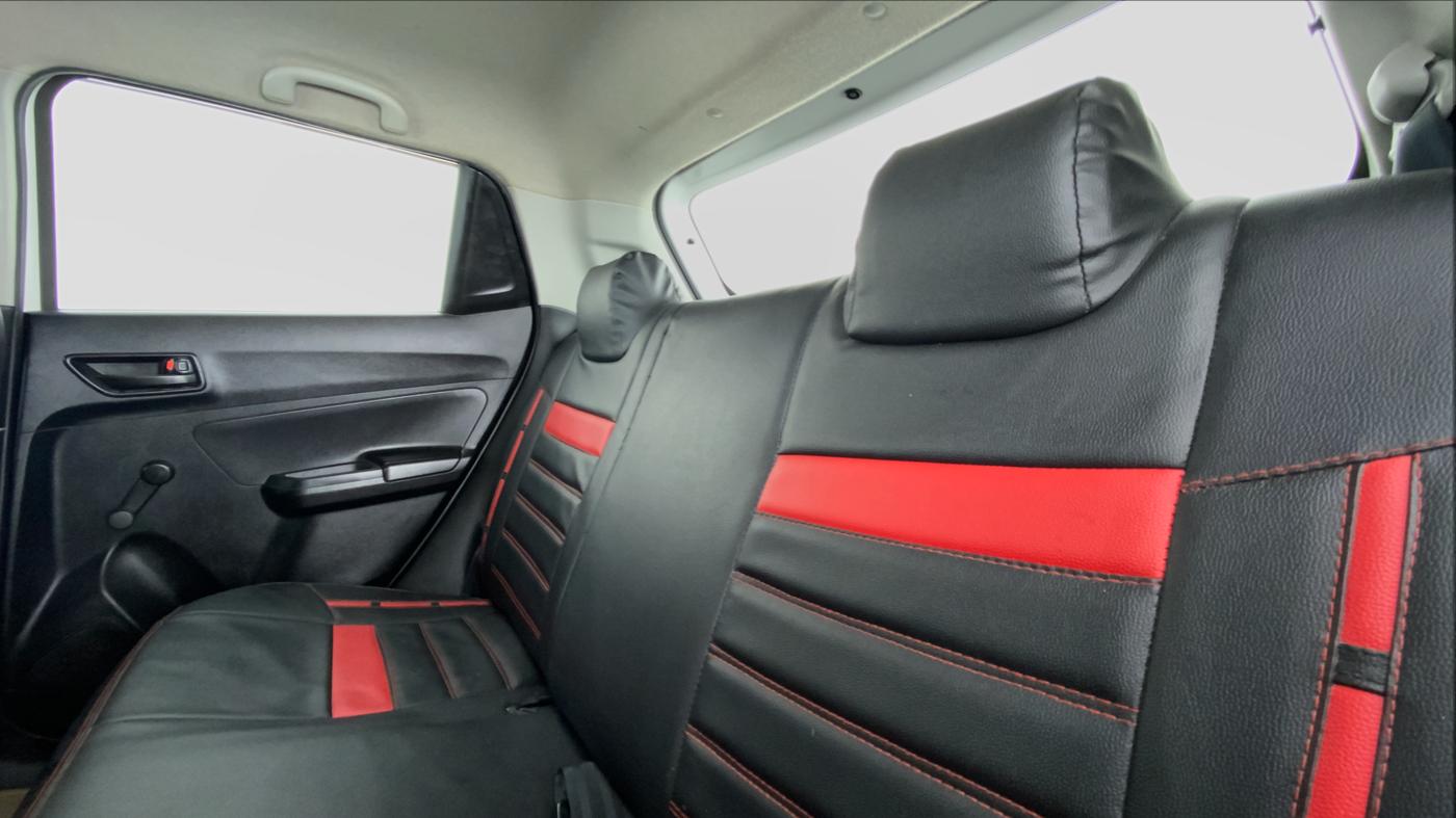 2019 Maruti Swift LXI, Petrol, Manual, 21,693 km, Right Side Rear Door Cabin