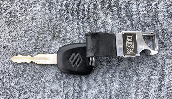 2019 Maruti Swift LXI, Petrol, Manual, 21,693 km, Key Close Up