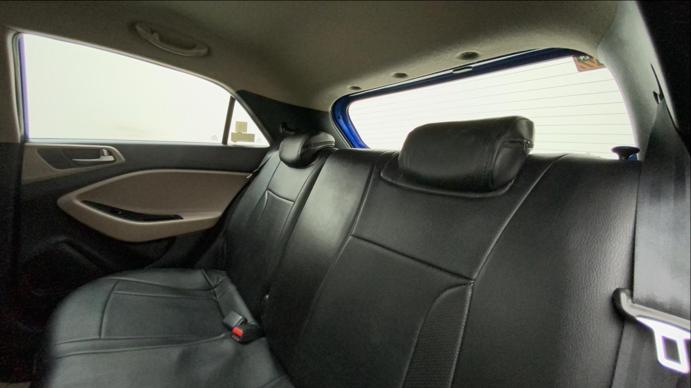 2015 Hyundai Elite i20 ASTA 1.2, Petrol, Manual, 60,882 km, Right Side Rear Door Cabin
