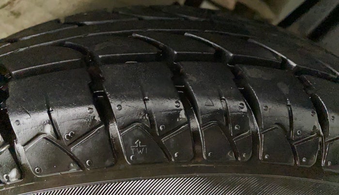 2012 Maruti Wagon R 1.0 LXI CNG, CNG, Manual, 54,795 km, Left Rear Tyre Tread