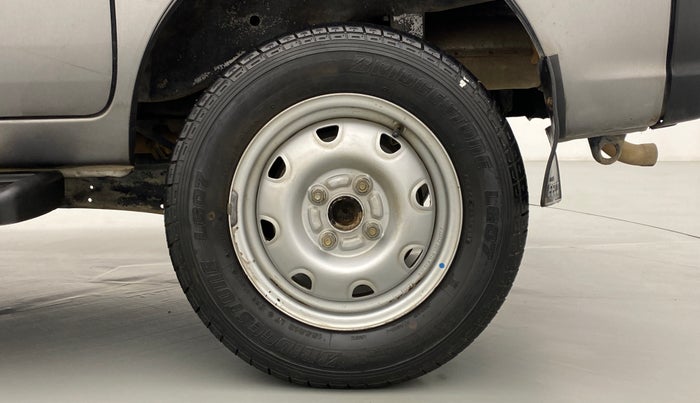 2011 Maruti Eeco 7 STR, Petrol, Manual, 20,255 km, Left Rear Wheel