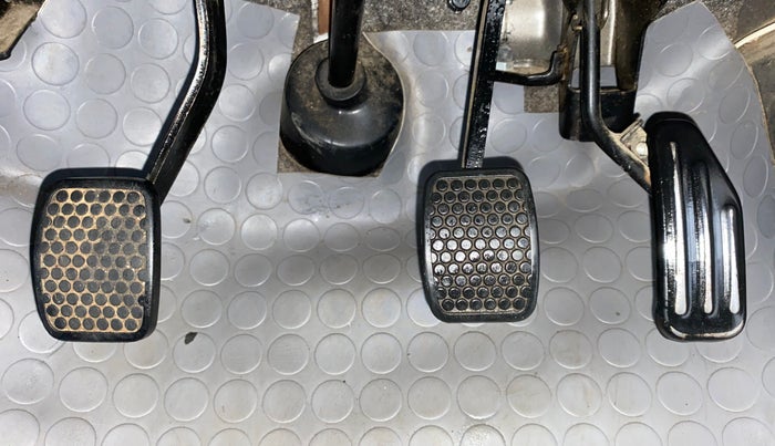 2011 Maruti Eeco 7 STR, Petrol, Manual, 20,255 km, Pedals