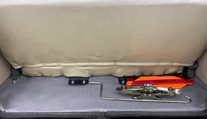 2011 Maruti Eeco 7 STR, Petrol, Manual, 20,255 km, Boot Inside