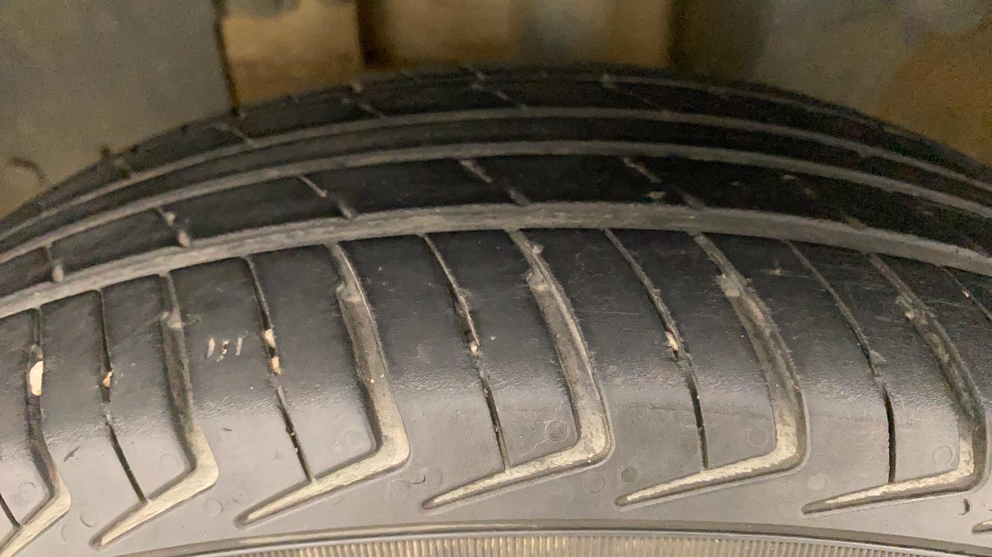 2015 Renault Kwid RXT 0.8, Petrol, Manual, 88,900 km, Left Front Tyre Tread