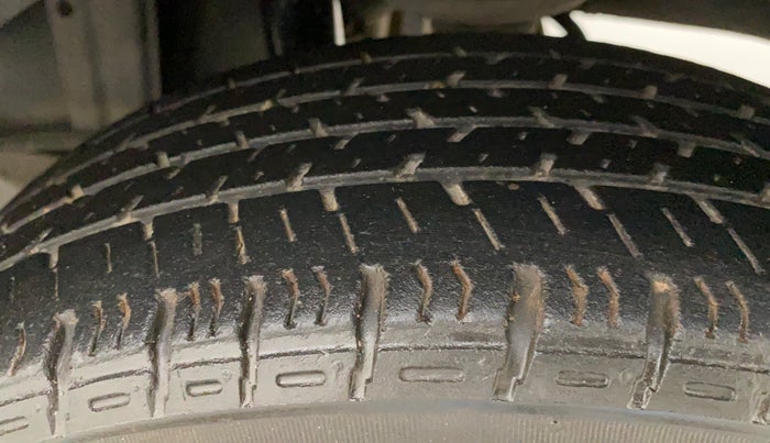 2016 Maruti Alto K10 VXI (O) AMT, Petrol, Automatic, 51,545 km, Left Rear Tyre Tread