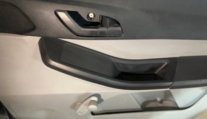 2021 Tata Tiago XE PETROL, Petrol, Manual, 36,338 km, Driver Side Door Panels Control