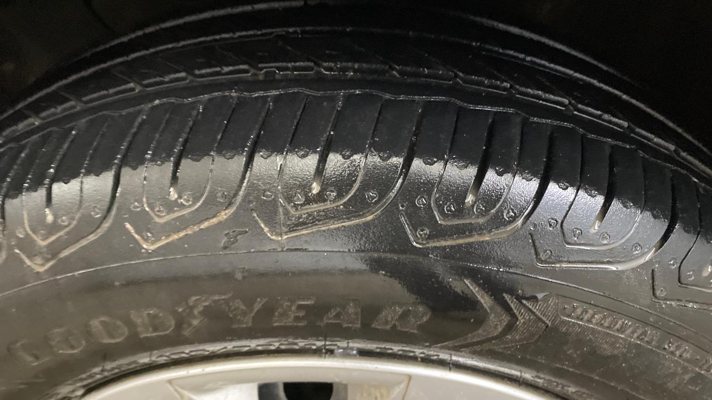 2016 Hyundai Elite i20 MAGNA 1.2, Petrol, Manual, 78,056 km, Left Front Tyre Tread