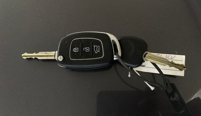 2016 Hyundai Elite i20 MAGNA 1.2, Petrol, Manual, 78,056 km, Key Close Up