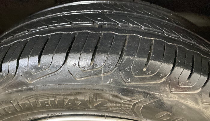 2016 Hyundai Elite i20 MAGNA 1.2, Petrol, Manual, 78,056 km, Right Front Tyre Tread