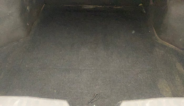 2016 Maruti Ciaz VXI+, Petrol, Manual, 89,193 km, Boot Inside