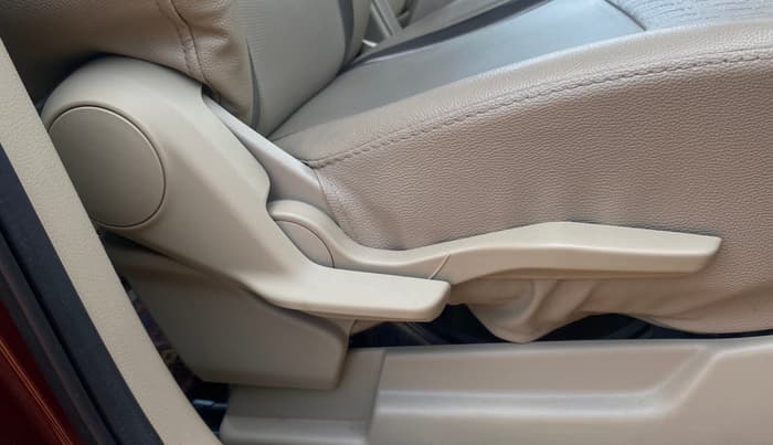 2021 Maruti Ertiga ZXI+ SHVS, Petrol, Manual, 22,413 km, Driver Side Adjustment Panel