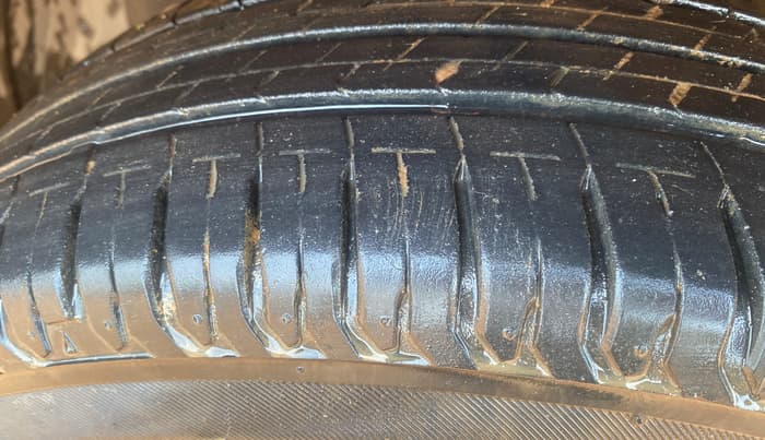 2021 Maruti Ertiga ZXI+ SHVS, Petrol, Manual, 22,413 km, Left Front Tyre Tread