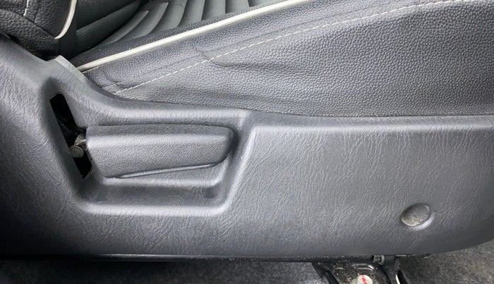2020 Maruti Alto VXI, Petrol, Manual, 37,480 km, Driver Side Adjustment Panel
