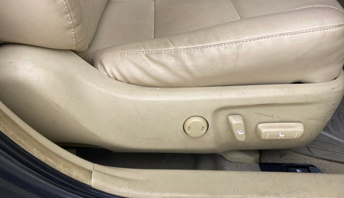 2016 Toyota Camry HYBRID, Hybrid, Automatic, 96,872 km, Driver Side Adjustment Panel