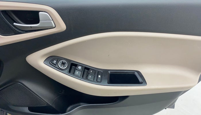 2019 Hyundai Elite i20 SPORTZ PLUS  1.2 CVT, Petrol, Automatic, 46,505 km, Driver Side Door Panels Control