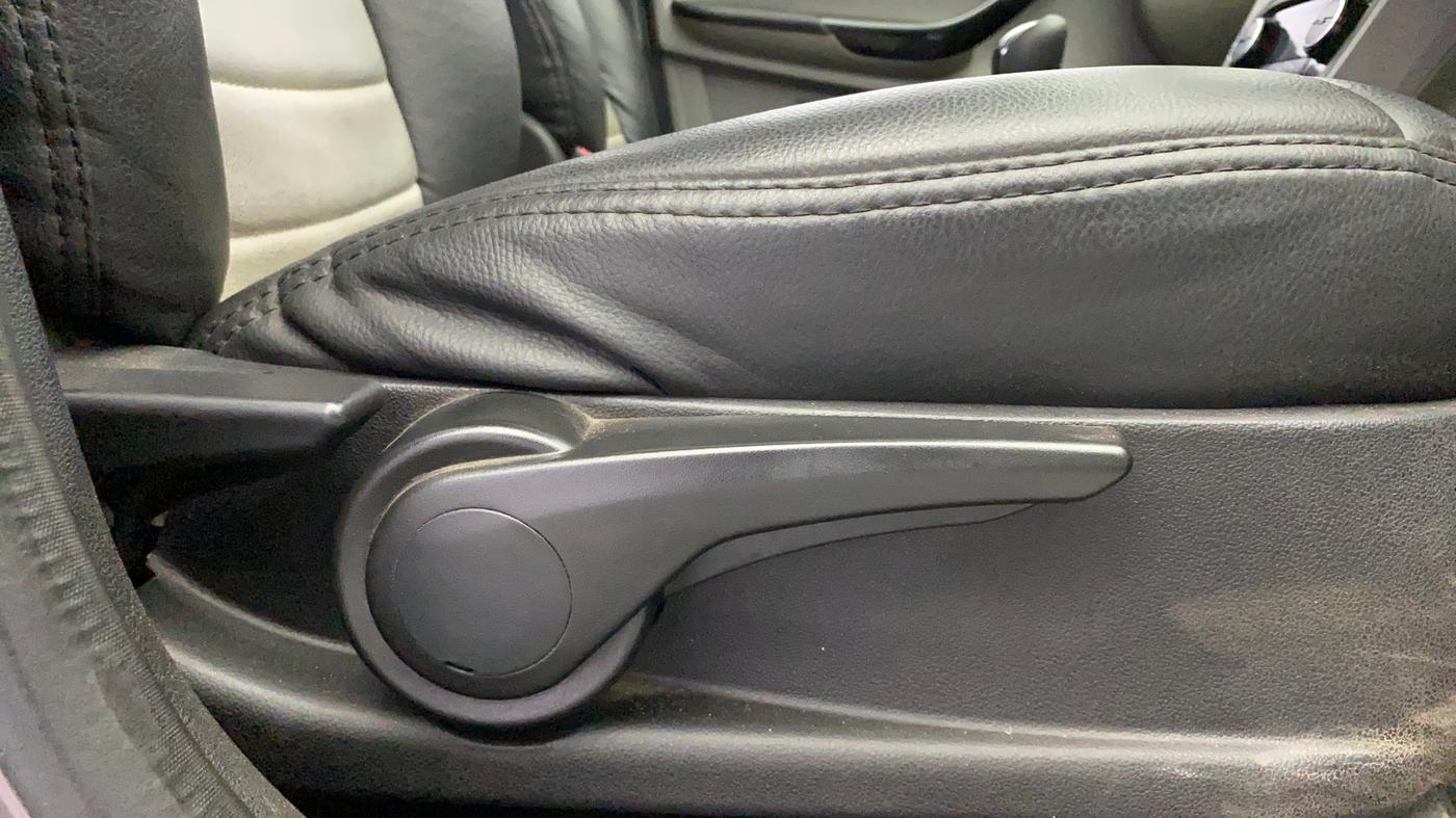 2019 Tata Tiago XZ PLUS DIESEL, Diesel, Manual, 55,854 km, Driver Side Adjustment Panel