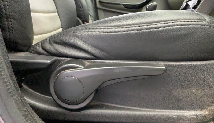 2019 Tata Tiago XZ PLUS DIESEL, Diesel, Manual, 55,854 km, Driver Side Adjustment Panel