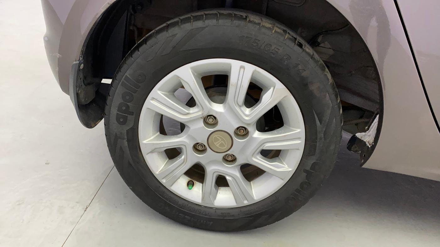 2019 Tata Tiago XZ PLUS DIESEL, Diesel, Manual, 55,854 km, Right Rear Wheel