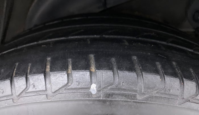 2017 Hyundai Verna 1.6 SX VTVT AT, Petrol, Automatic, 43,037 km, Left Rear Tyre Tread