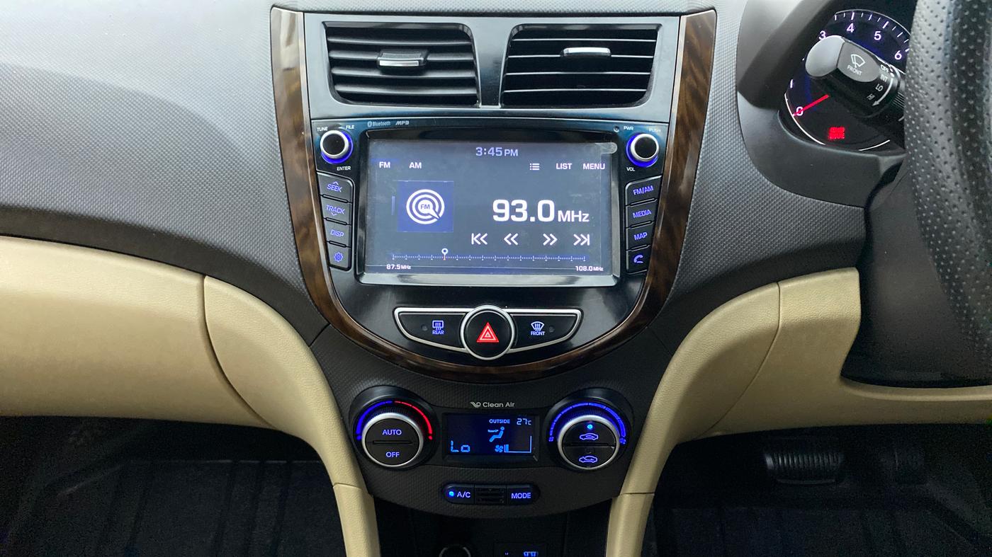 2017 Hyundai Verna 1.6 SX VTVT AT, Petrol, Automatic, 43,037 km, Air Conditioner