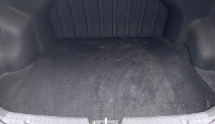 2017 Hyundai Verna 1.6 SX VTVT AT, Petrol, Automatic, 43,037 km, Boot Inside