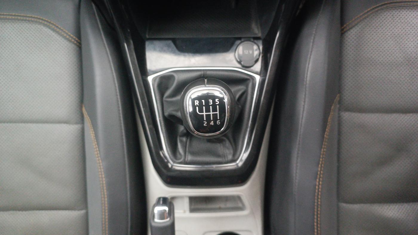 2021 Skoda KUSHAQ STYLE 1.5L TSI MT, Petrol, Manual, 94,768 km, Gear Lever