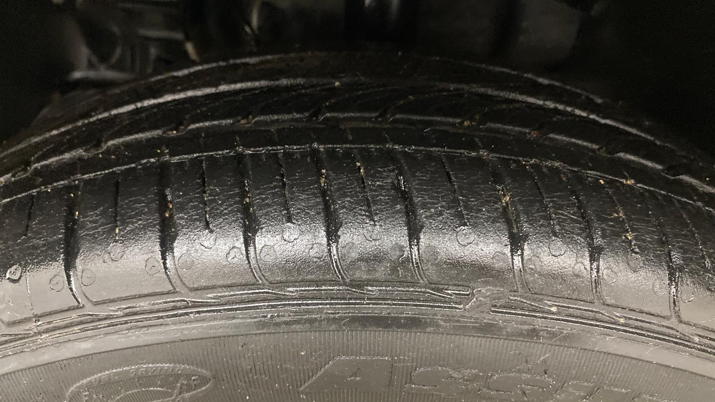 2023 Tata TIGOR XZA PLUS PETROL, Petrol, Automatic, 3,209 km, Left Front Tyre Tread