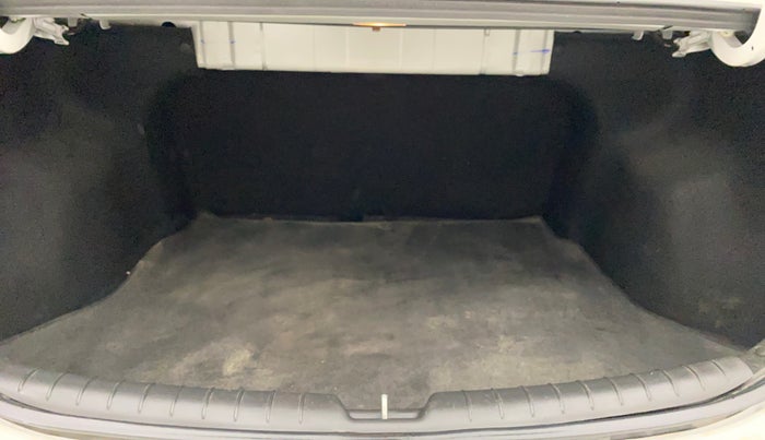 2022 Hyundai Verna SX (O)1.5 MPi, Petrol, Manual, 41,963 km, Boot Inside