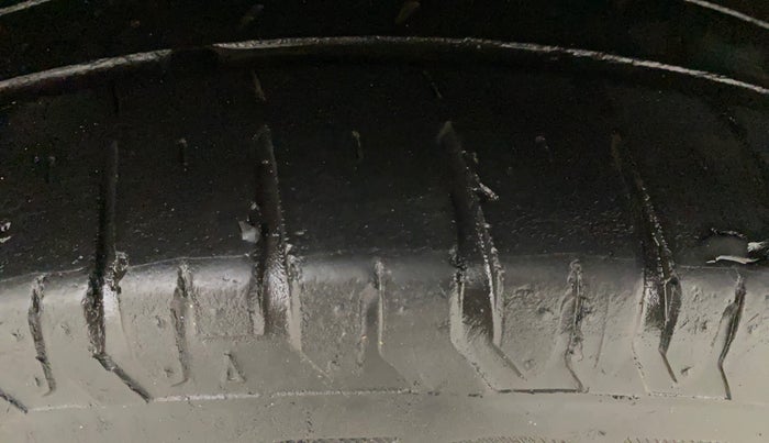 2022 Hyundai Verna SX (O)1.5 MPi, Petrol, Manual, 41,963 km, Left Front Tyre Tread