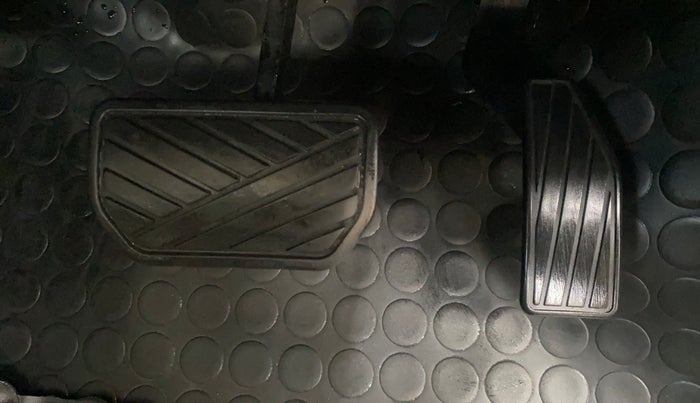 2016 Maruti Celerio VXI AMT, Petrol, Automatic, 56,789 km, Pedals