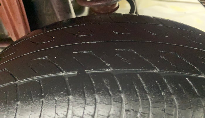 2013 Maruti Alto K10 VXI, Petrol, Manual, 86,838 km, Left Rear Tyre Tread