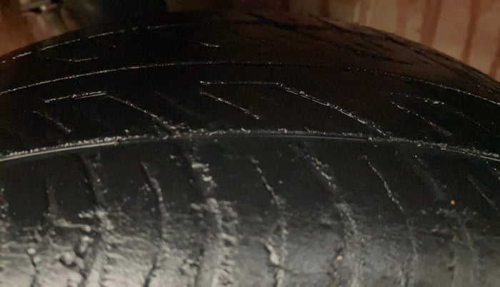 2013 Maruti Alto K10 VXI, Petrol, Manual, 86,838 km, Right Front Tyre Tread