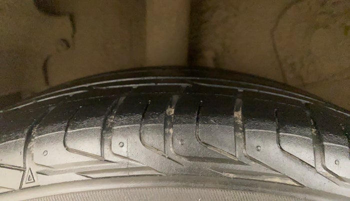 2017 Tata NEXON XZ PLUS DIESEL, Diesel, Manual, 50,361 km, Right Rear Tyre Tread