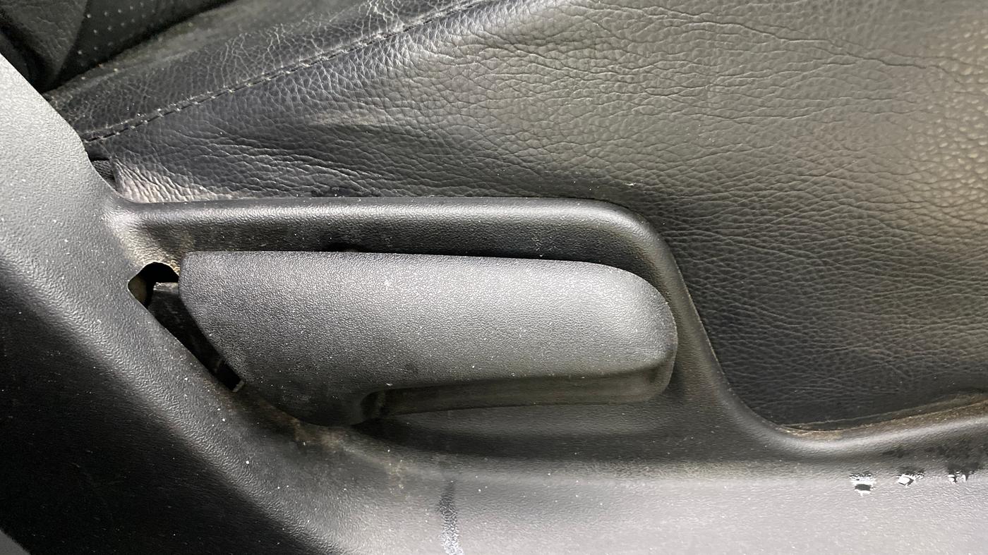 2017 Maruti Swift LXI (O), Petrol, Manual, 40,597 km, Driver Side Adjustment Panel