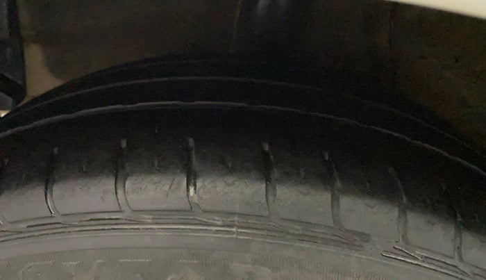 2022 Hyundai GRAND I10 NIOS ASTA 1.2 KAPPA VTVT, Petrol, Manual, 38,253 km, Right Rear Tyre Tread