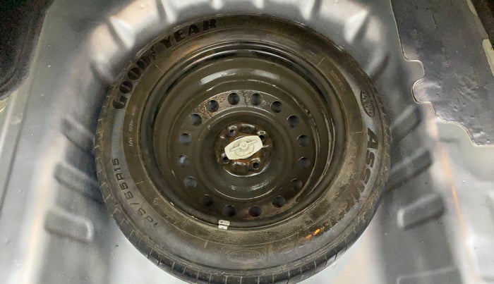 2017 Maruti Ciaz DELTA 1.4 AT PETROL, Petrol, Automatic, 89,074 km, Spare Tyre