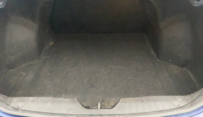 2017 Maruti Ciaz DELTA 1.4 AT PETROL, Petrol, Automatic, 89,074 km, Boot Inside