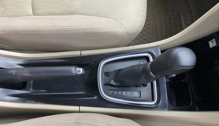 2017 Maruti Ciaz DELTA 1.4 AT PETROL, Petrol, Automatic, 89,074 km, Gear Lever