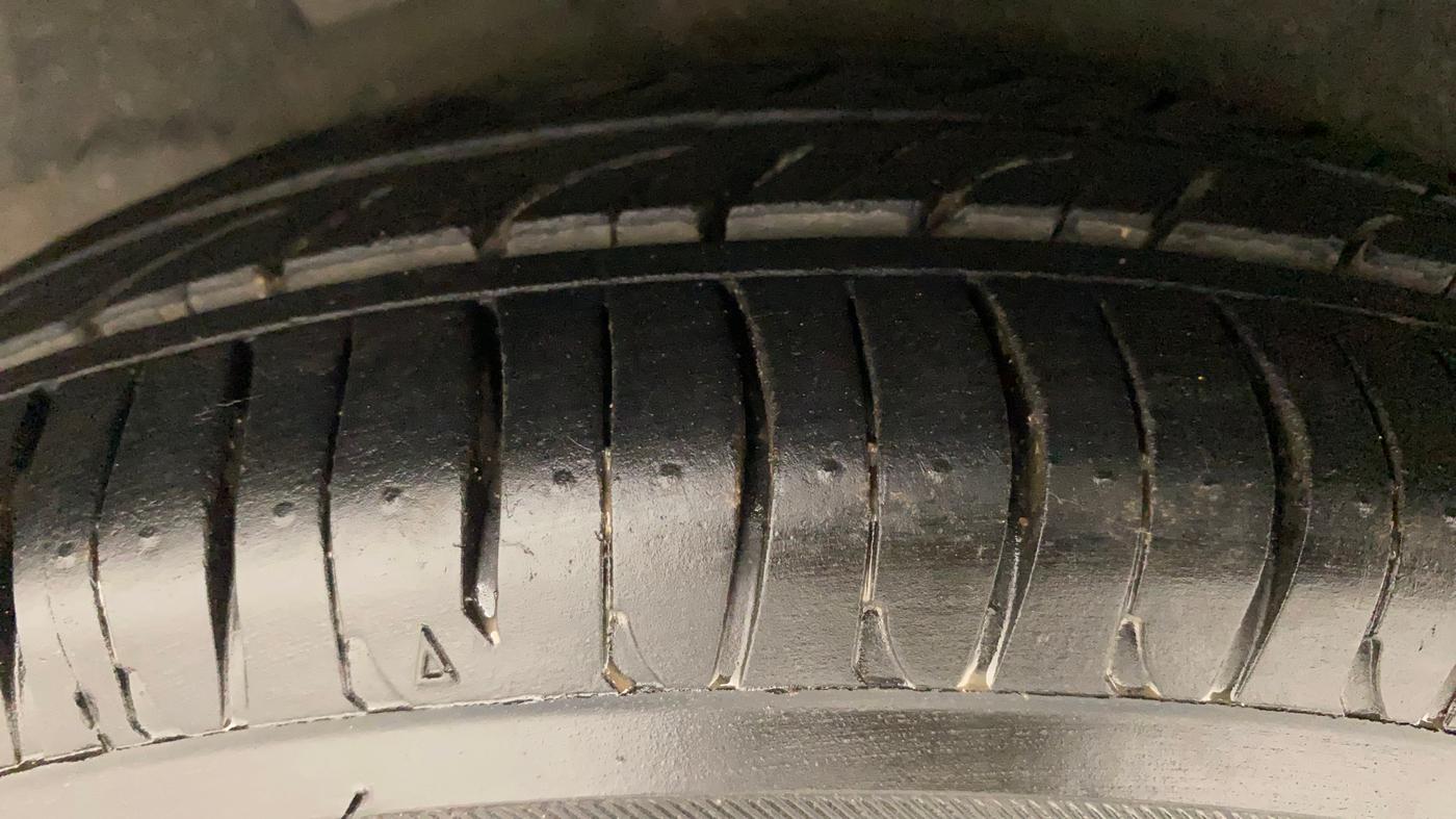 2011 Hyundai i10 SPORTZ 1.2, Petrol, Manual, 55,971 km, Right Rear Tyre Tread