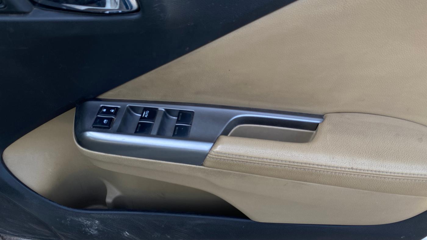 2015 Honda City 1.5L I-VTEC VX, Petrol, Manual, 74,267 km, Driver Side Door Panels Control