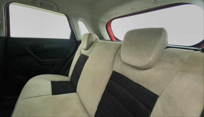 2018 Maruti Vitara Brezza VDI, Diesel, Manual, 28,632 km, Right Side Rear Door Cabin