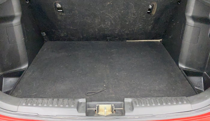 2018 Maruti Vitara Brezza VDI, Diesel, Manual, 28,632 km, Boot Inside