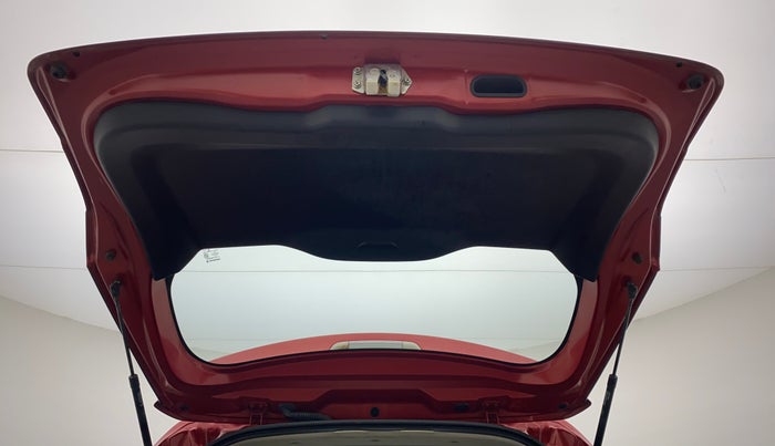 2018 Maruti Vitara Brezza VDI, Diesel, Manual, 28,632 km, Boot Door Open