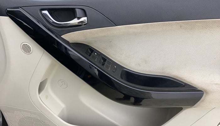 2020 Tata NEXON XZ PLUS (O) PETROL, Petrol, Manual, 20,702 km, Driver Side Door Panels Control
